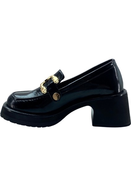 26101012R Rugan Deri Kadın Topuklu Loafer fırsatları