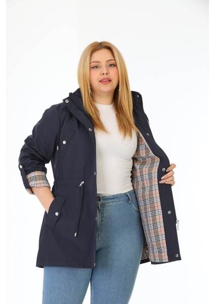 Kadın Suya Dayanıklı Büyük Beden Trençkot Kapüşonlu Ekoseli Haki Trençkot Bonded Kumaş Trençkot