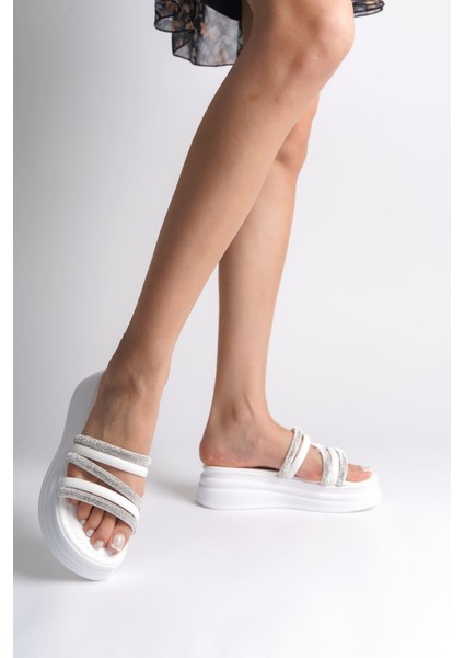 Elıse Düz Topuklu Şeritli Taşlı Kalın ve Ortopedik Taban Kadın Terlik Cbt - Beyaz fiyatları