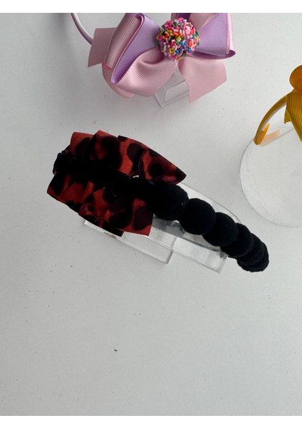 Minik Prensesler Için 3’lü Taç Seti – Renkli ve Eğlenceli Tasarımlar fiyatları