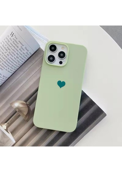 iPhone 12 / 12 Pro Uyumlu Içi Kadife Kalpli Premium Lansman Kılıflar