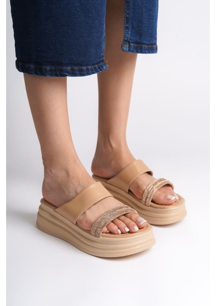 Sarah Düz Topuklu Taşlı Şeritli Kalın ve Ortopedik Taban Kadın Terlik Ctt - Ten