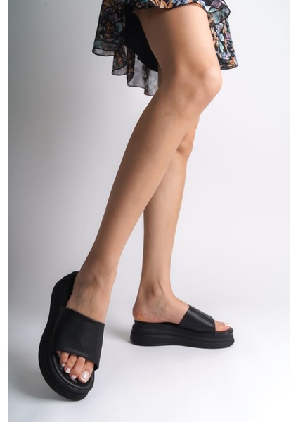 Alıce Düz Topuklu Kalın ve Ortopedik Taban Kadın Terlik Cst - Siyah fiyatları