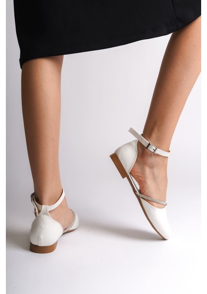 Monıca Tokalı Ortopedik Rahat Taban Taş Detaylı Kadın Babet Ayakkabı Ckt - Beyaz modelleri