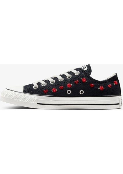 Chuck Taylor All Star Kadın Siyah Sneaker fiyatları