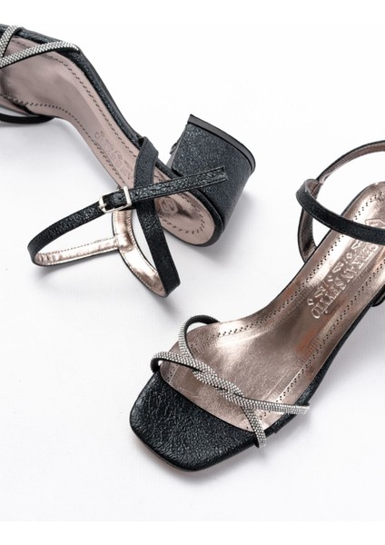 Kadın AYAKKABIK-888 Kadın Siyah Ince Sarmal Bantlı Topuklu Ayakkabı fırsatları