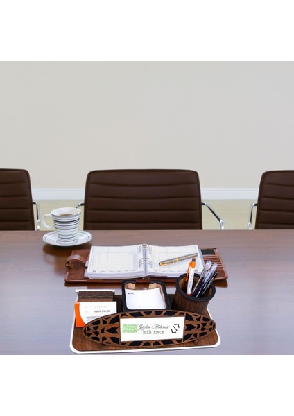 Yazılımcılara Hediye – Kişiye Özel Ahşap Masa Üstü Isimlik ve Kalemlik Seti modelleri