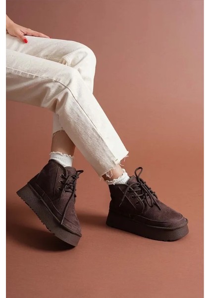 Süet Içi Yünlü Bağcıklı Kalın Taban Kadın Bot