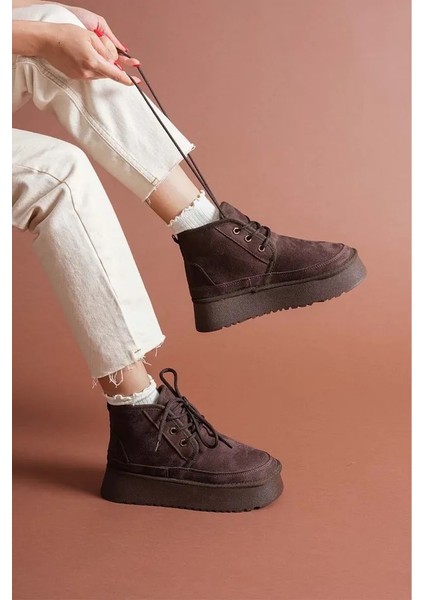 Süet Içi Yünlü Bağcıklı Kalın Taban Kadın Bot modelleri