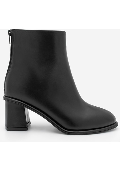 Kadın Sivrii Burun Arkadan Fermuarlı Dikiş Detaylı Kalın Topuklu Bot Atirya Siyah modelleri