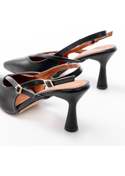 Kadın AYAKKABI4962 Bej Sivri Burun Tokalı Yuvarlak Topuk Kadın Sandalet indirimleri