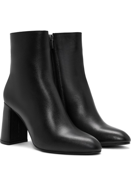 Kadın Siyah Fermuarlı Kalın Yüksek Topuklu Deri Bot 25WFD131418 indirimleri