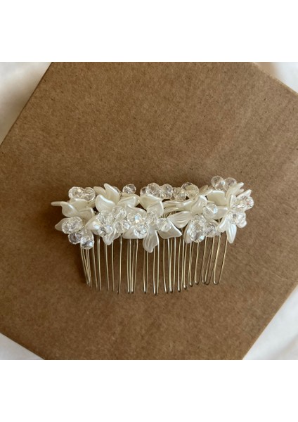 D44 -Seraphine Comb Inci Beyazı Çiçek Vetaş Detaylı Gelin Saç Tarağı fiyatları