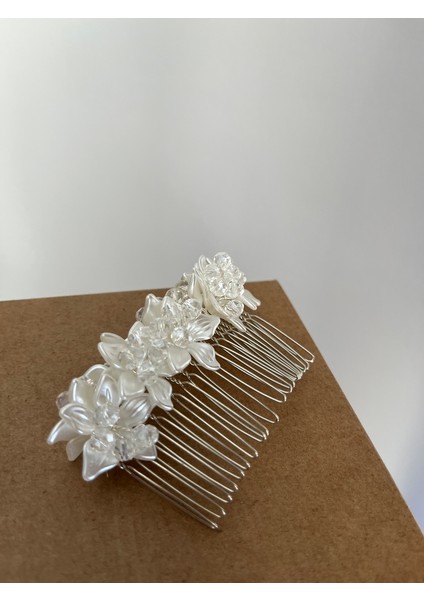 D44 -Seraphine Comb Inci Beyazı Çiçek Vetaş Detaylı Gelin Saç Tarağı modelleri