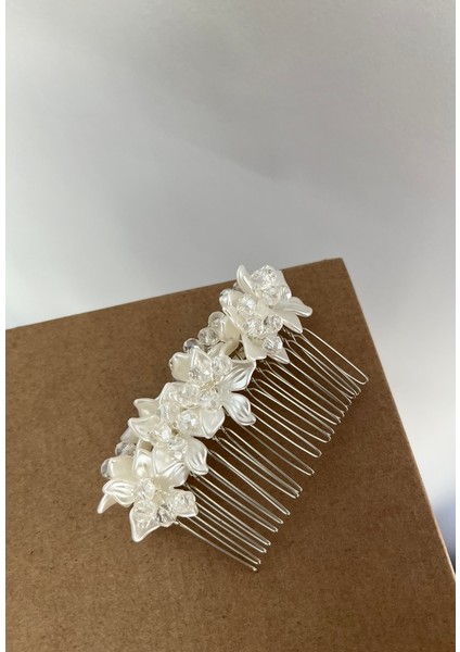 D44 -Seraphine Comb Inci Beyazı Çiçek Vetaş Detaylı Gelin Saç Tarağı fırsatları