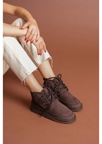 Süet Içi Kürklü Bağcıklı Alçak Taban Kadın Bot modelleri