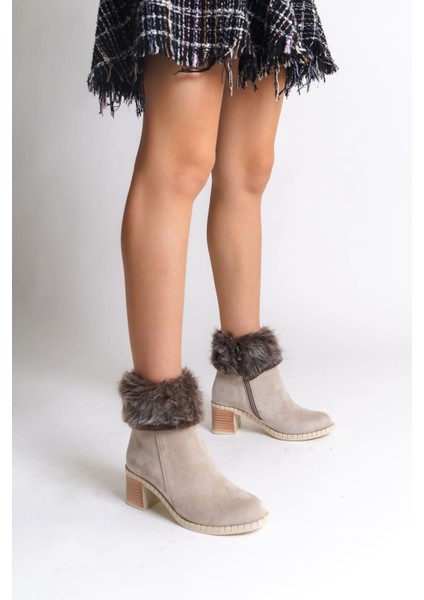 Julıa Fermuarlı Ortopedik Taban Tüylü Topuklu Süet Kadın Bot Skt - Krem