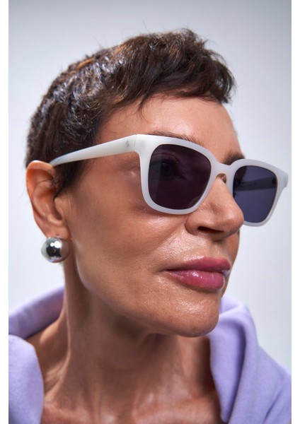 Elvin White Black Güneş Gözlüğü fırsatları