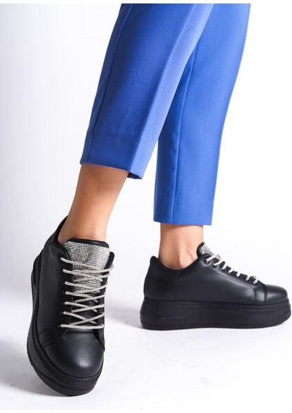 Della Bağcıklı Ortopedik Taban Taşlı Kadın Sneaker Spor Ayakkabı Cst - Siyah