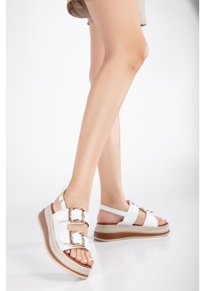 Çift Bantlı Tokalı Sandalet modelleri