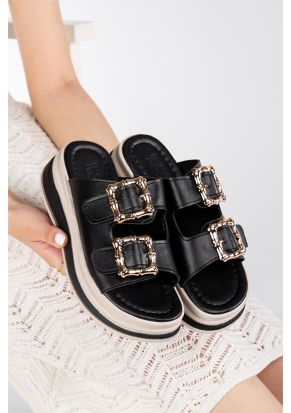 Çift Bantlı Tokalı Terlik