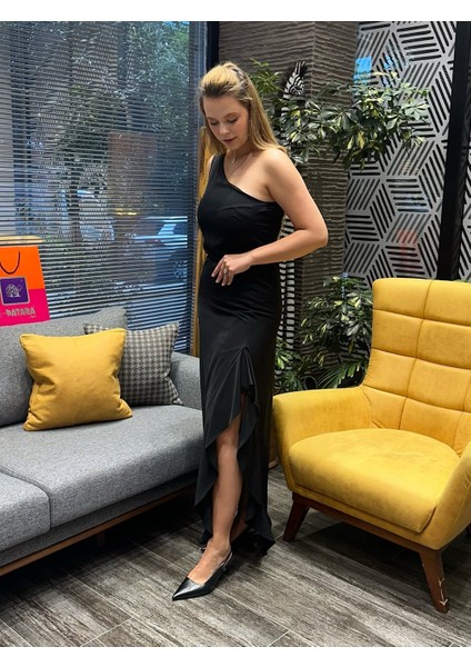 Tek Kol Siyah Kadın Elbise