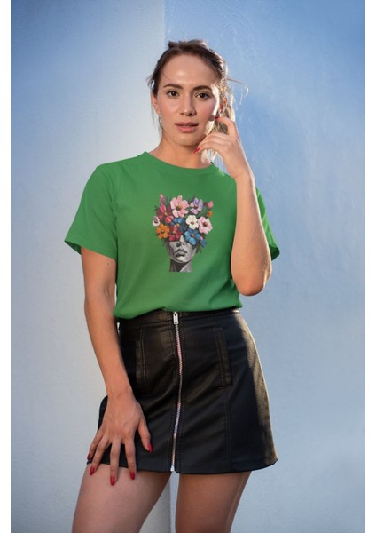 Flowers Head Baskılı / Kadın Çok Renkli T-Shirt %100 Pamuk Regular Fıt Rahat Kalıp