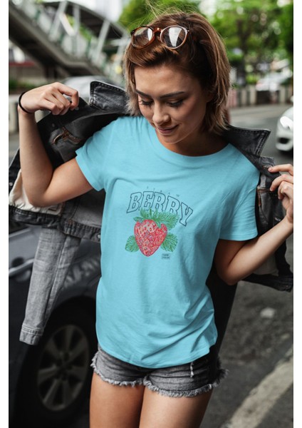 Berry Çilek Baskılı Regular Fıt / Mavi Renk T-Shirt %100 Pamuk