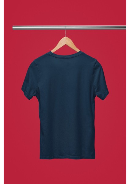 Leoparlı Cherry Baskılı / Kadın Çok Renkli T-Shirt %100 Pamuk Regular Fıt Rahat Kalıp modelleri