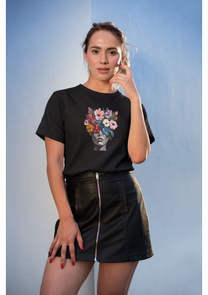 Flowers Head Baskılı / Kadın Çok Renkli T-Shirt %100 Pamuk Regular Fıt Rahat Kalıp