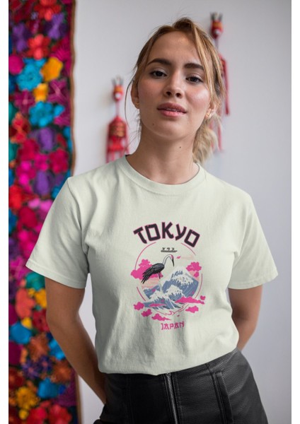 Tokyo Japan Flamingo Baskılı/ Kadın Çok Renkli T-Shirt %100 Pamuk Regular Fıt Rahat Kalıp