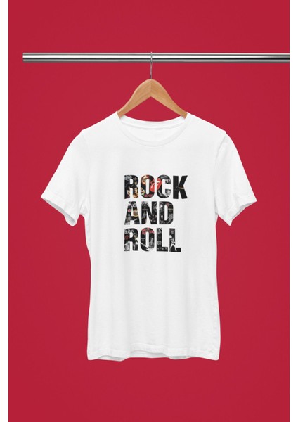 Rock And Roll Baskılı / Kadın Çok Renkli T-Shirt %100 Pamuk Regular Fıt Rahat Kalıp fiyatları