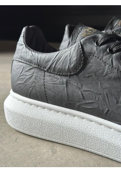 Yüksek Taban Günlük Ayakkabı 044 Siyah Beyaz Taban (Desenli) modelleri