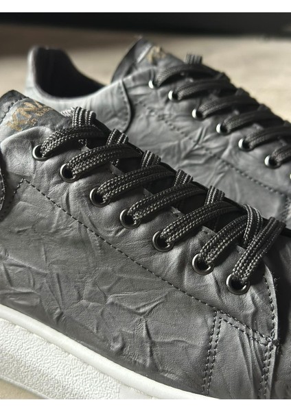 Yüksek Taban Günlük Ayakkabı 044 Siyah Beyaz Taban (Desenli) fırsatları