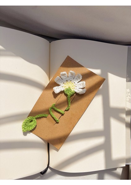 El Yapımı Örgü Papatya Kitap Ayracı – Beyaz & Sarı Seçenekleri indirimleri