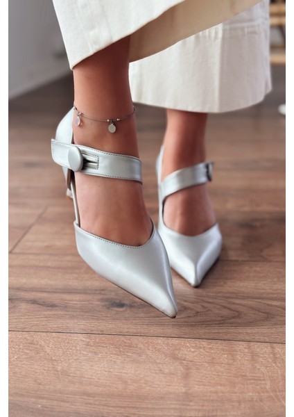 Wasord Mat Deri Düğme Detaylı Stiletto Gümüş modelleri