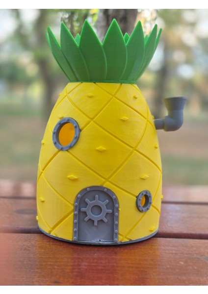 Sünger Bob Ananas Evi Dekoratif Figür – Eğlenceli Ev ve Ofis Dekoru