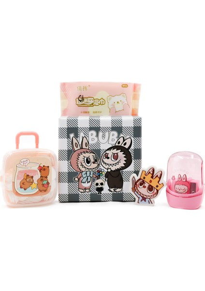 Labubu Hediye Kutusu Seti 2 – 7,5x7,5 cm | Kalemtraş, Silgi, Kağıt Sabun, Islak Mendil