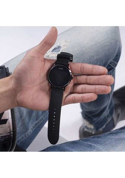 Erkek Analog Kol Saati - Çelik Kasa, Silikon Kordon, 3 ATM Su Geçirmez, Mineral Cam, Füme Renkli Kasa, Siyah Kadran