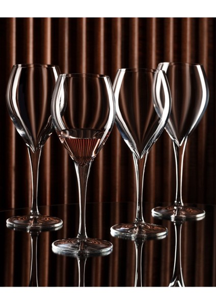 Volante 4'lü Kırmızı Şarap Kadehi Seti Şeffaf Cam 445 ml 4 Parça