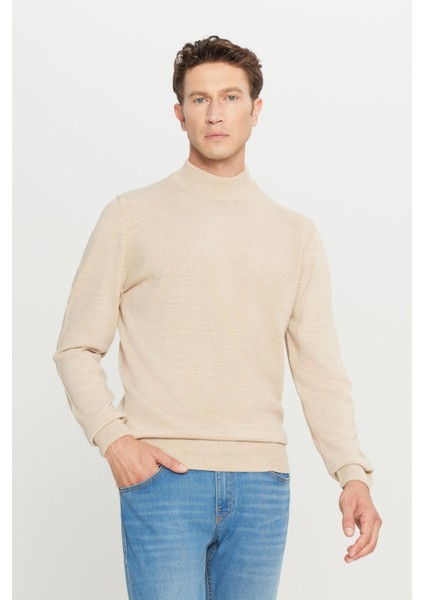 ALTINYILDIZ CLASSICS Erkek Bej Tüylenme Yapmayan Standart Fit Normal Kesim Yarım Balıkçı Yaka Triko Kazak