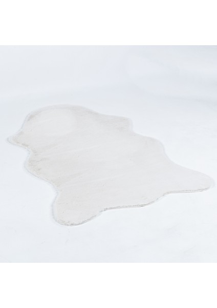 Hasaan Krem Düz Etnik Modern Desenli Hav Vermeyen Leke Tutmayan Kolay Temizlenen Yumuşak Makine Salon Yolluk Mutfak Halı