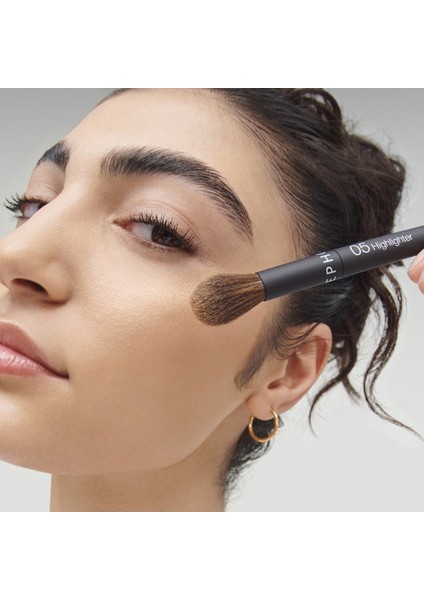 05 Aydnlatıcı Fırçası - Sezgisel Uygulama, Kusursuz Sonuç modelleri