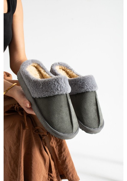 Kadın Ev Terliği Ayıcık Figürlü Peluş Ev Terliği Ses Yapmaz Taban Sıcak Şık Tasarım