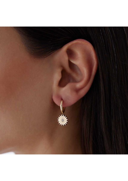 Taşlı Çiçek Halka Sallantılı Küpe