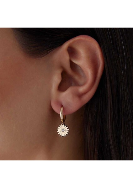 Taşlı Çiçek Halka Sallantılı Küpe fiyatları