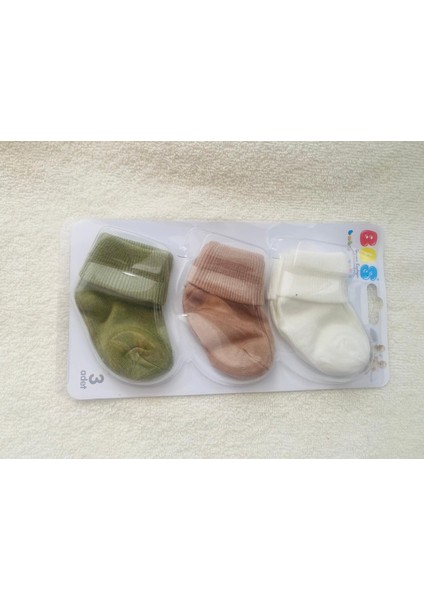 Kız Erkek Bebe Kutulu 3'lü Yenidoığan Çorap B120 fiyatları