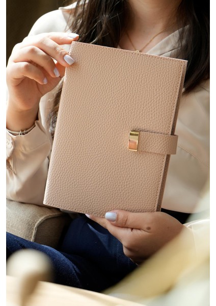 Executive Vegan Deri Defter. A5. 100 Gr. 240 Sayfa. Kenar Yaldızlı Şeftali fiyatları