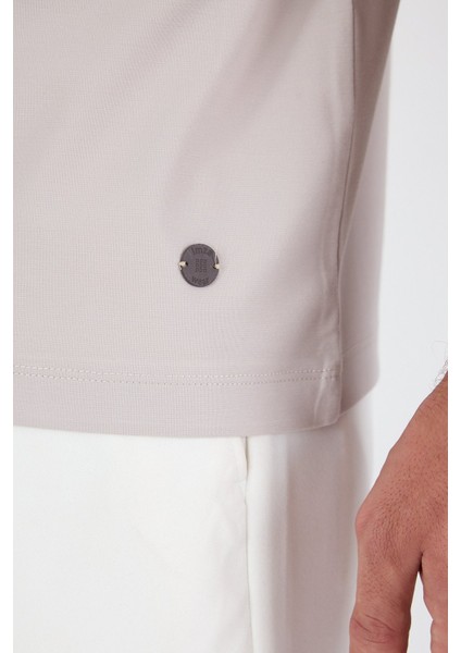 Açık Bej Kısa Kol Bisiklet Yaka Cepsiz Pamuklu Casual Slim Fit Tişört 1011250165 fırsatları