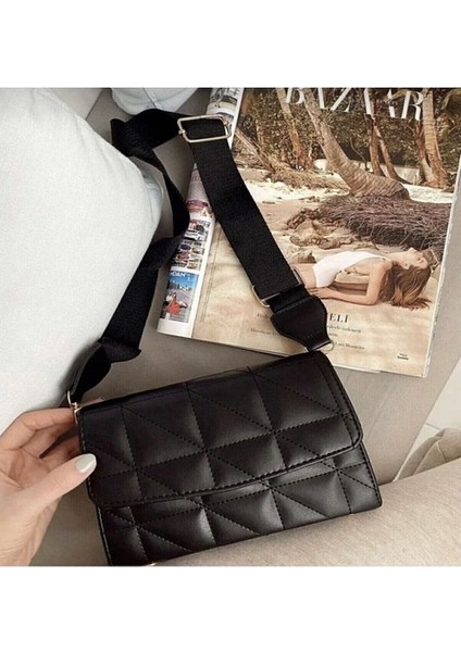 Kadın Siyah Çapraz Kapitone Çanta Capitone fiyatları